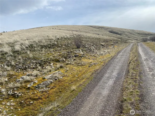 $489,000 | 60 Pataha Canyon Lane, Pomeroy, WA 99347