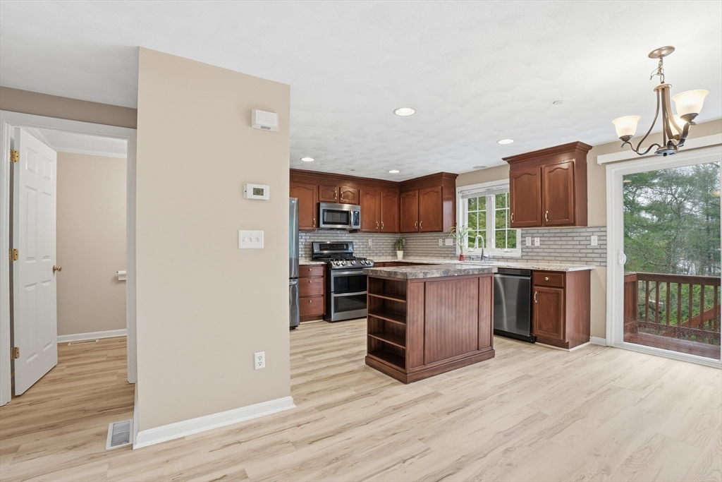 81 Salem Road, Unit 103 Billerica, MA 01821 - Photo 4 of 37