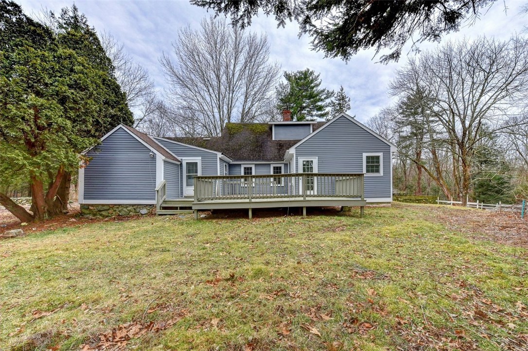 253 Chopmist Hill Road Glocester, RI 02814 - Photo 3 of 8