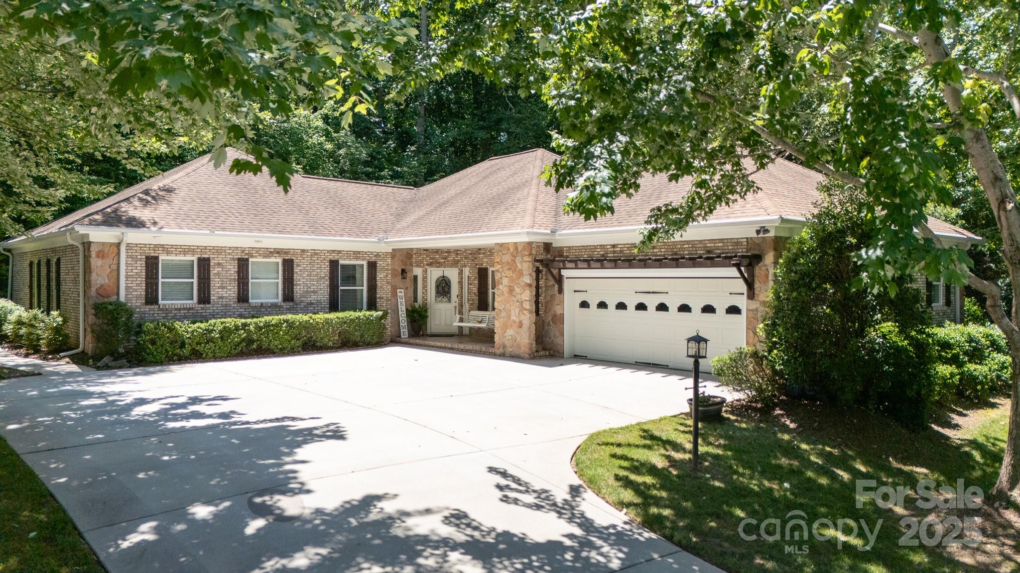 804 Creek Bluff Road Rock Hill, SC 29732 - Photo 2 of 47 Gallery Image 2