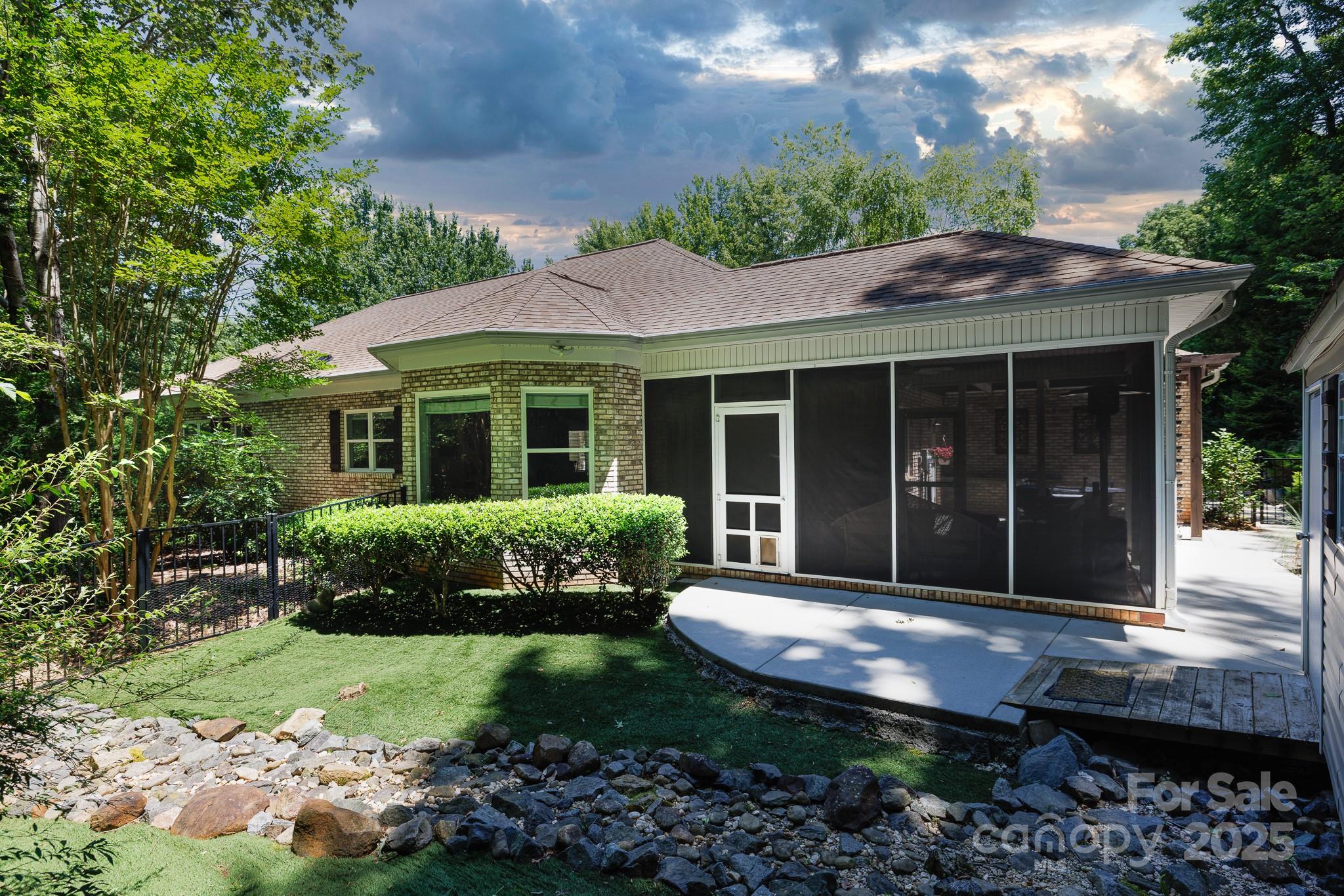 804 Creek Bluff Road Rock Hill, SC 29732 - Photo 31 of 47 Gallery Image 31