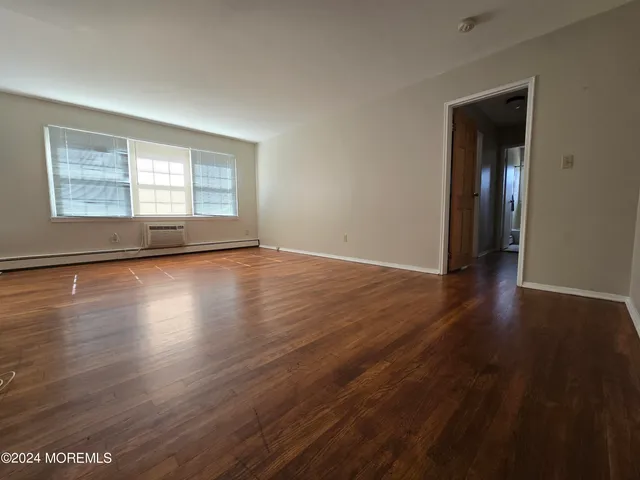 $1,900 | 66 Stonehurst Boulevard, Unit G, Freehold, NJ 07728