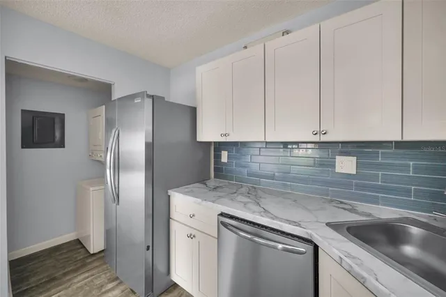 $138,900 | 2687 Pine Ridge Way South, Unit E1, Palm Harbor, FL 34684