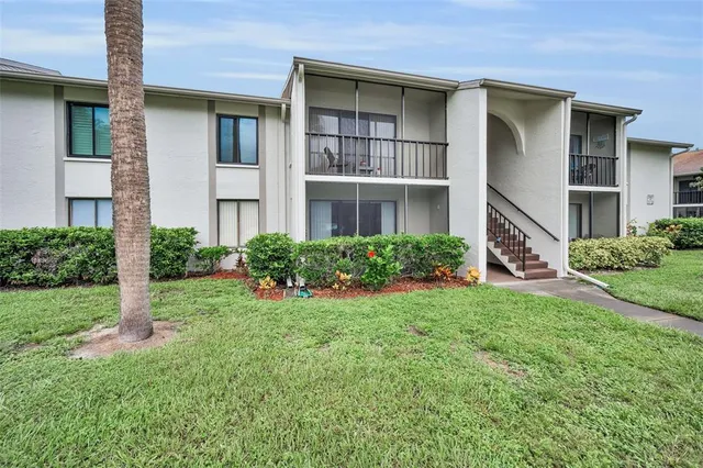 $138,900 | 2687 Pine Ridge Way South, Unit E1, Palm Harbor, FL 34684