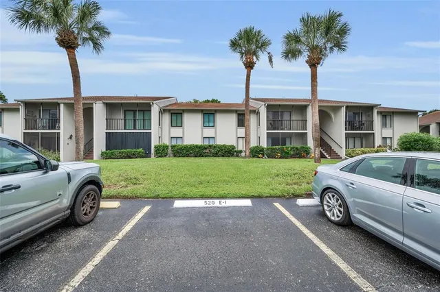 $138,900 | 2687 Pine Ridge Way South, Unit E1, Palm Harbor, FL 34684