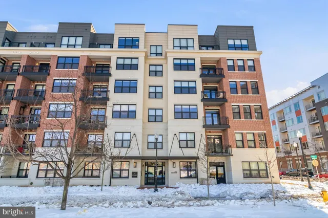 $589,900 | 701 Swann Avenue, Unit 507, Alexandria, VA 22301