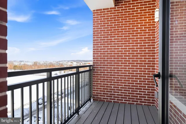 $589,900 | 701 Swann Avenue, Unit 507, Alexandria, VA 22301