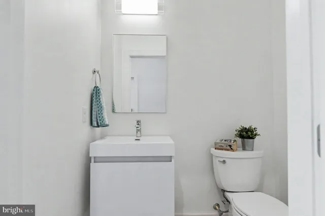 $589,900 | 701 Swann Avenue, Unit 507, Alexandria, VA 22301