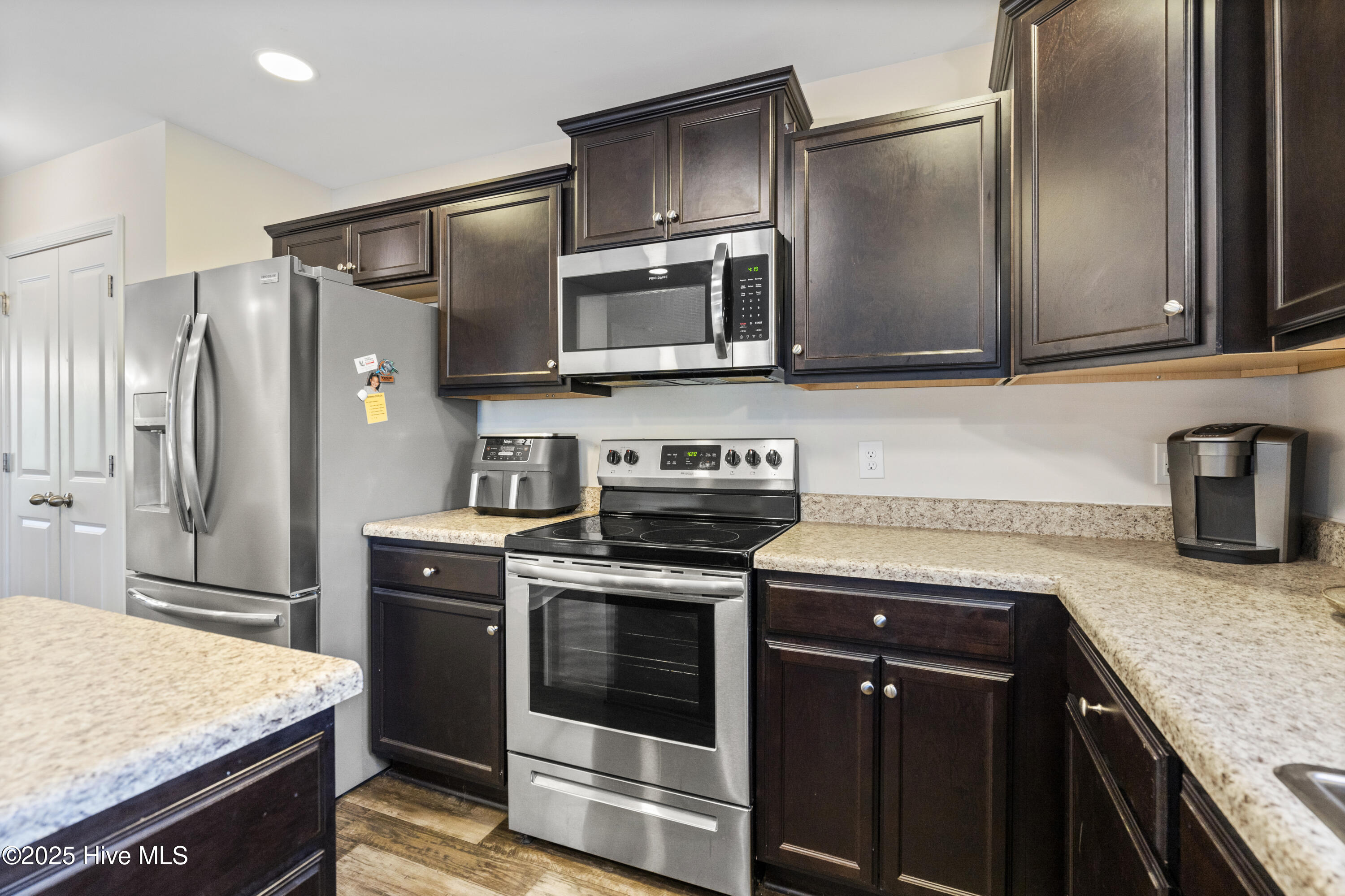 142 Hawks Point Road Jacksonville, NC 28540 - Photo 17 of 39 DSC09164