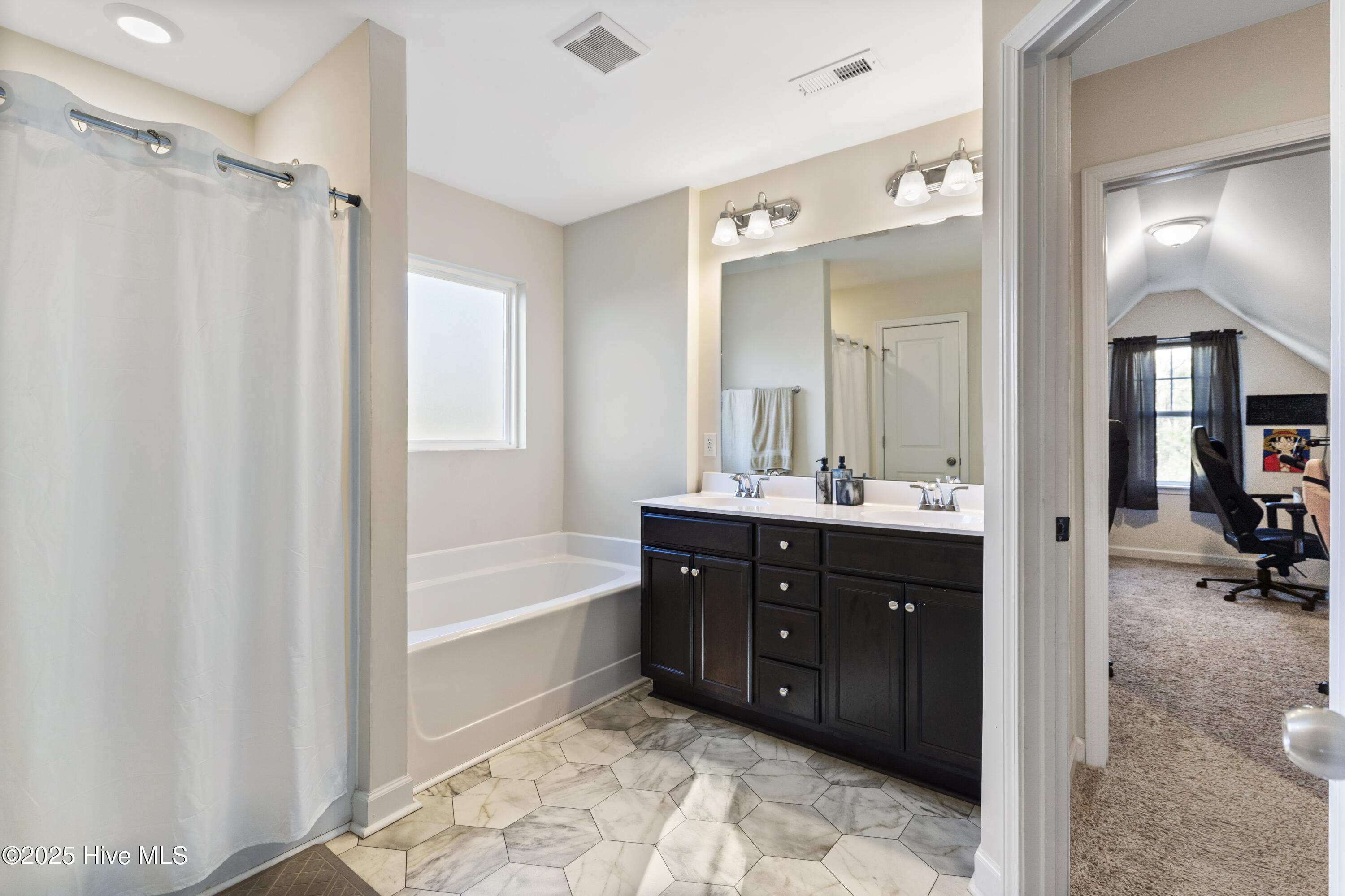 142 Hawks Point Road Jacksonville, NC 28540 - Photo 24 of 39 DSC09224