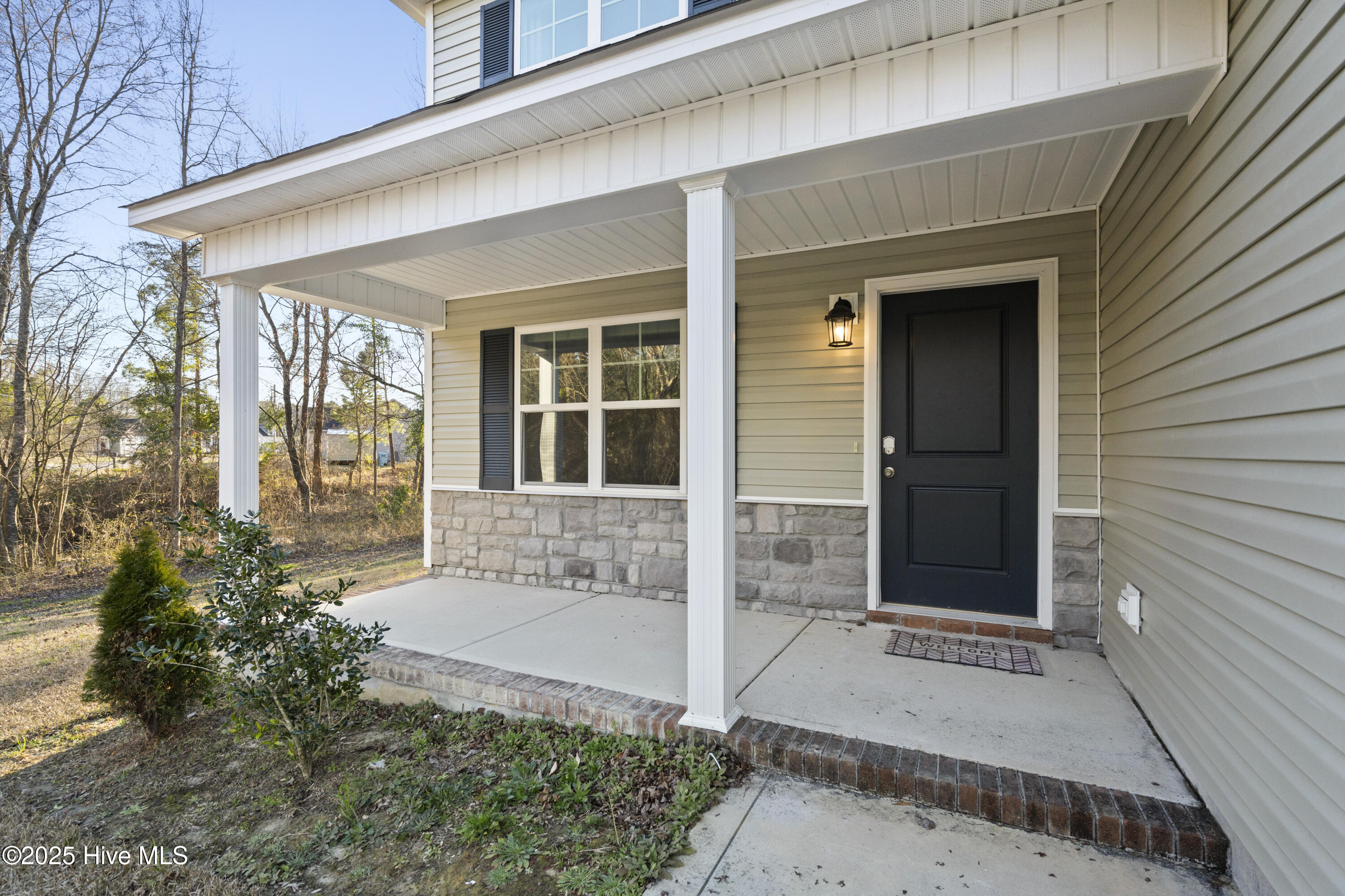 142 Hawks Point Road Jacksonville, NC 28540 - Photo 5 of 39 DSC09394