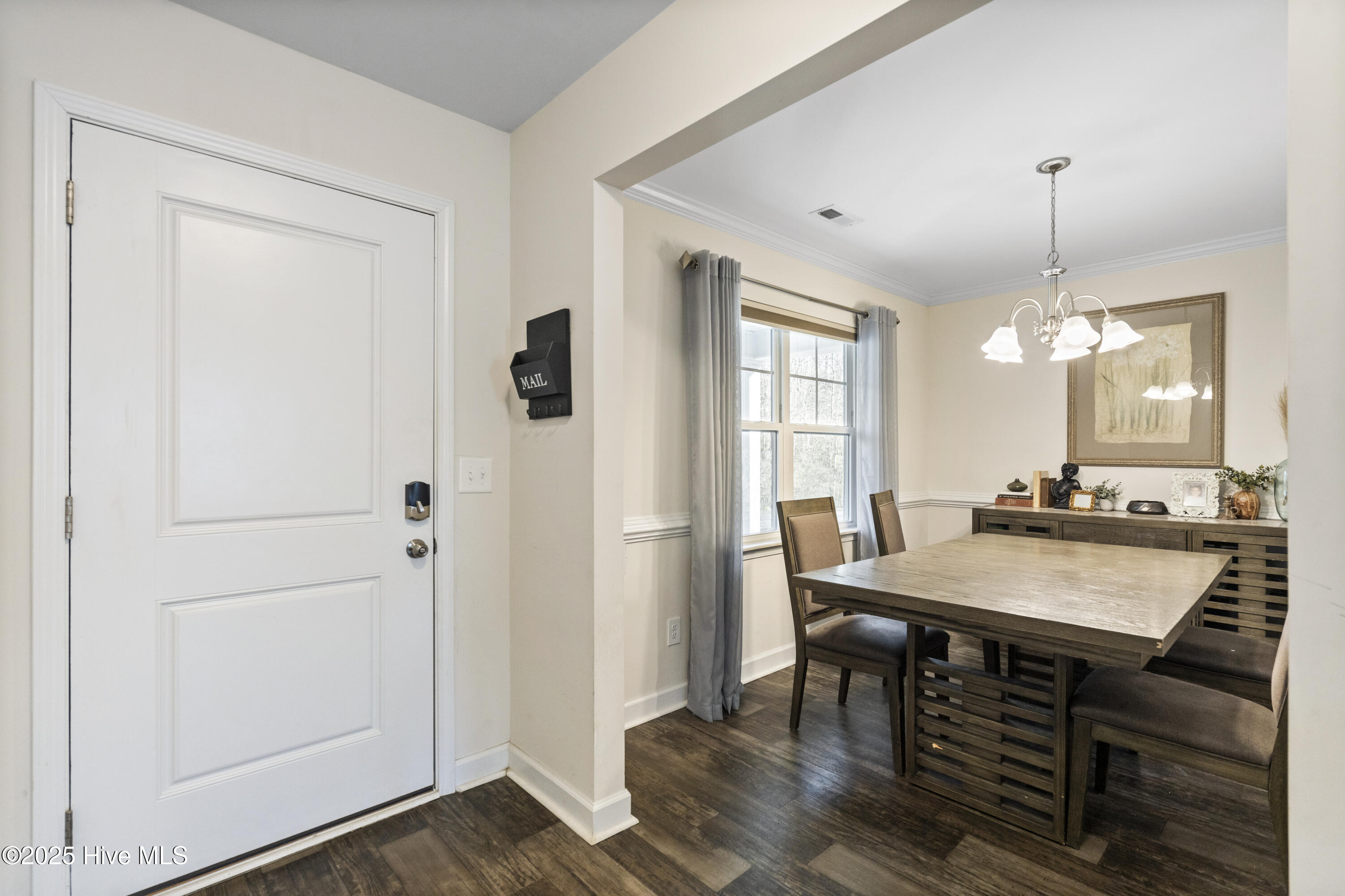 142 Hawks Point Road Jacksonville, NC 28540 - Photo 6 of 39 DSC09047