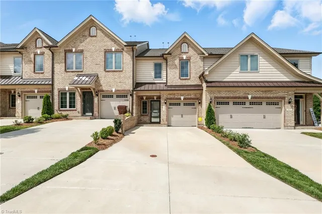 $314,900 | 3855 Thistleberry Road, High Point, NC 27265