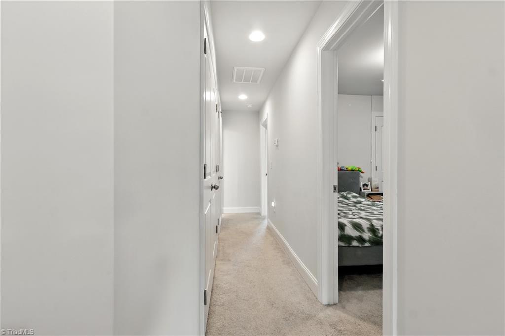 3855 Thistleberry Road High Point, NC 27265 - Photo 23 of 36