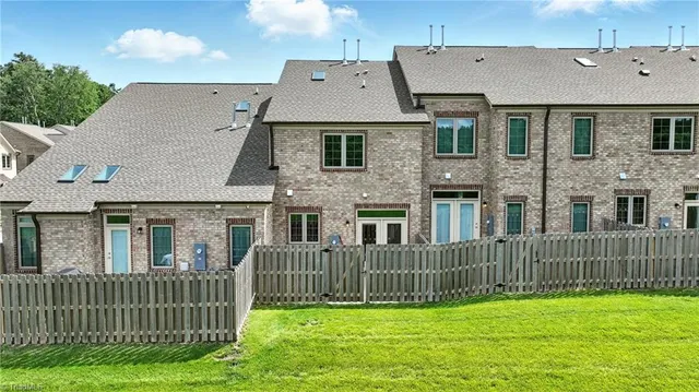 $314,900 | 3855 Thistleberry Road, High Point, NC 27265