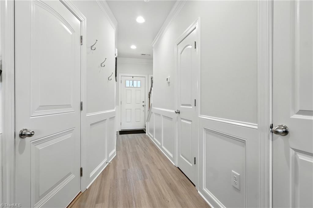 3855 Thistleberry Road High Point, NC 27265 - Photo 5 of 36