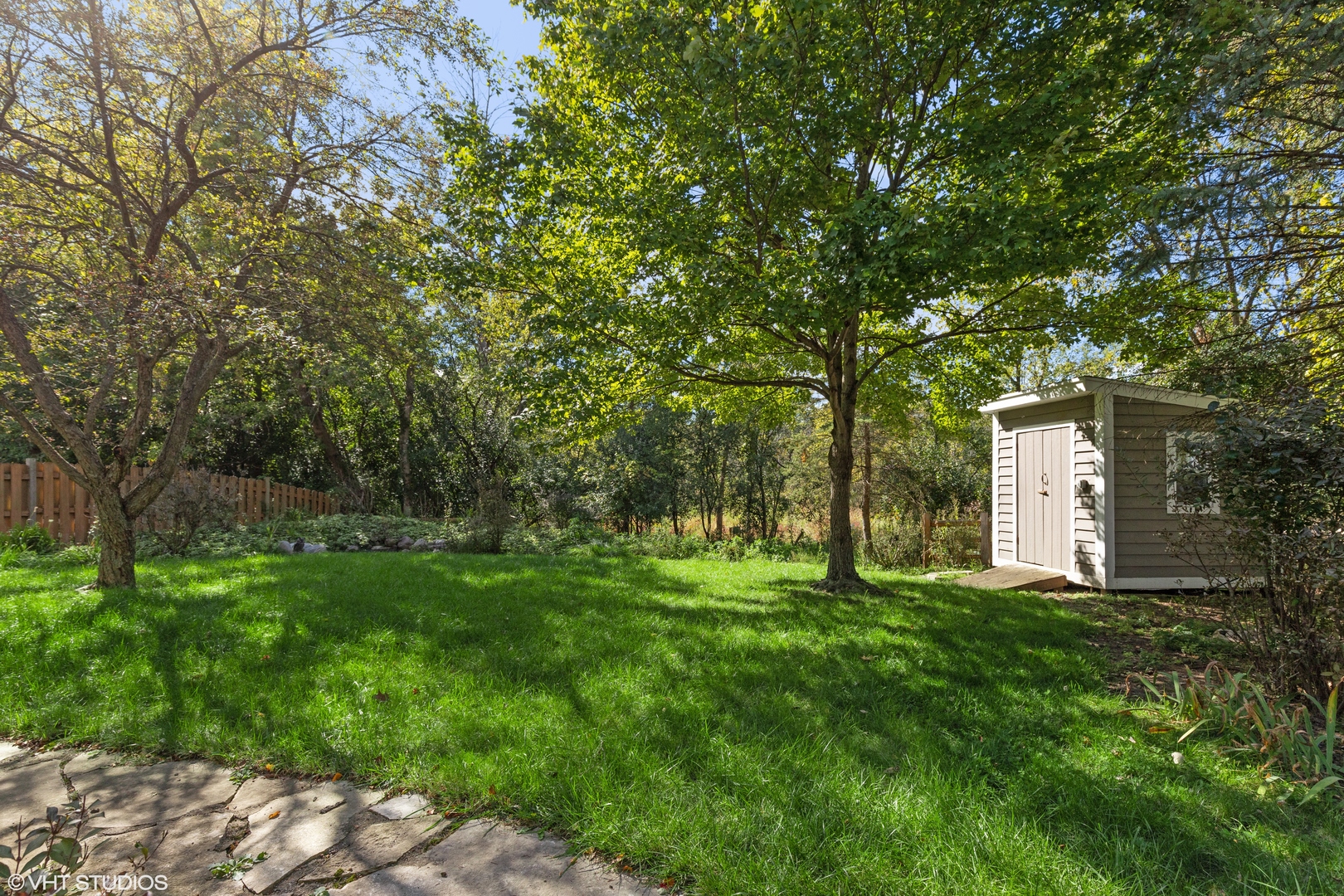 430 Long Hill Road Gurnee, IL 60031 - Photo 23 of 27 a view of a backyard with large trees