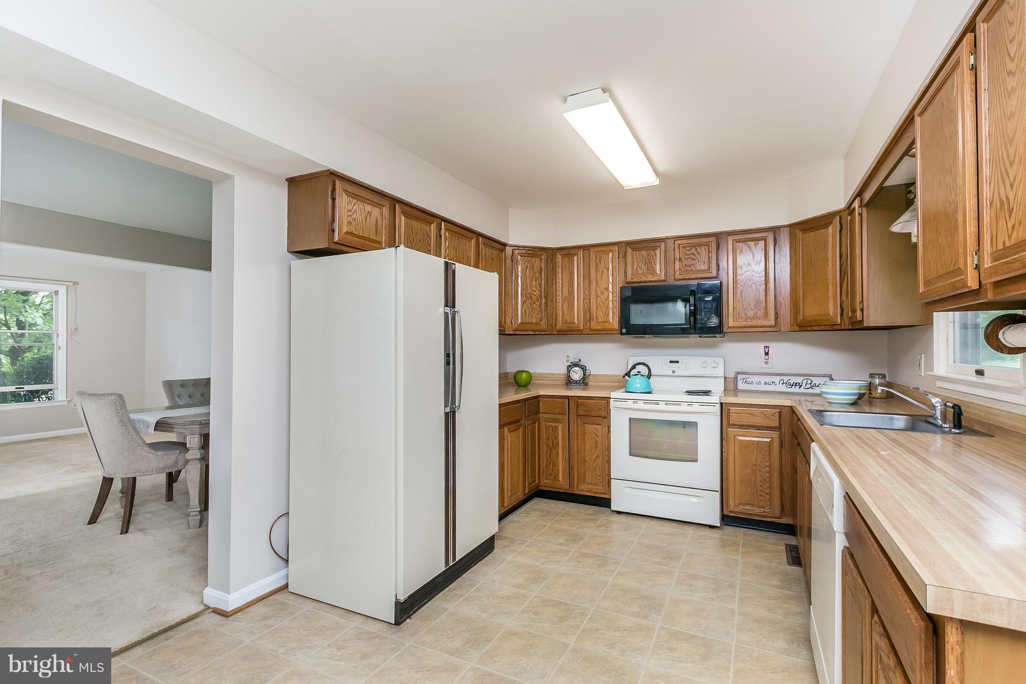 9102 Naygall Road Baltimore, MD 21234 - Photo 14 of 30 Kitchen