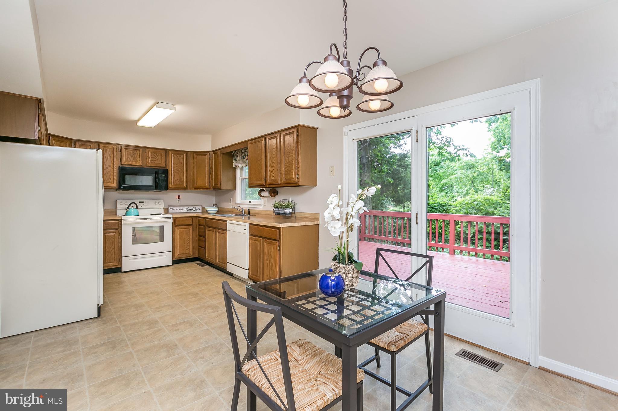 9102 Naygall Road Baltimore, MD 21234 - Photo 7 of 30 Kitchen