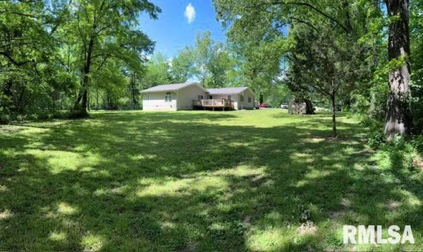 $259,000 | 202 Divisa Street, West Frankfort, IL 62896