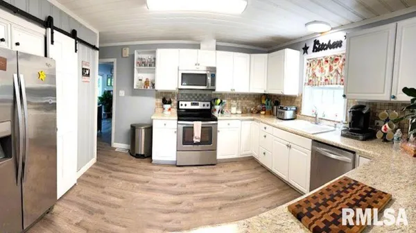 $259,000 | 202 Divisa Street, West Frankfort, IL 62896