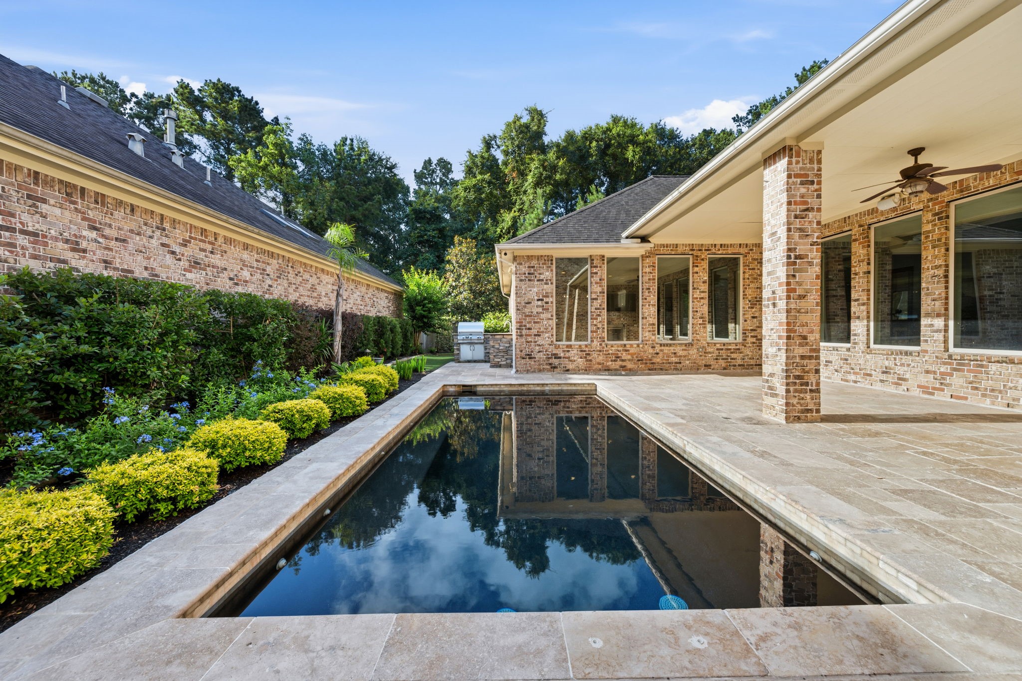 19908 Cullen Ridge Drive Porter, TX 77365 - Photo 5 of 42 Privacy PLUS!! Summer days with friends and family here!