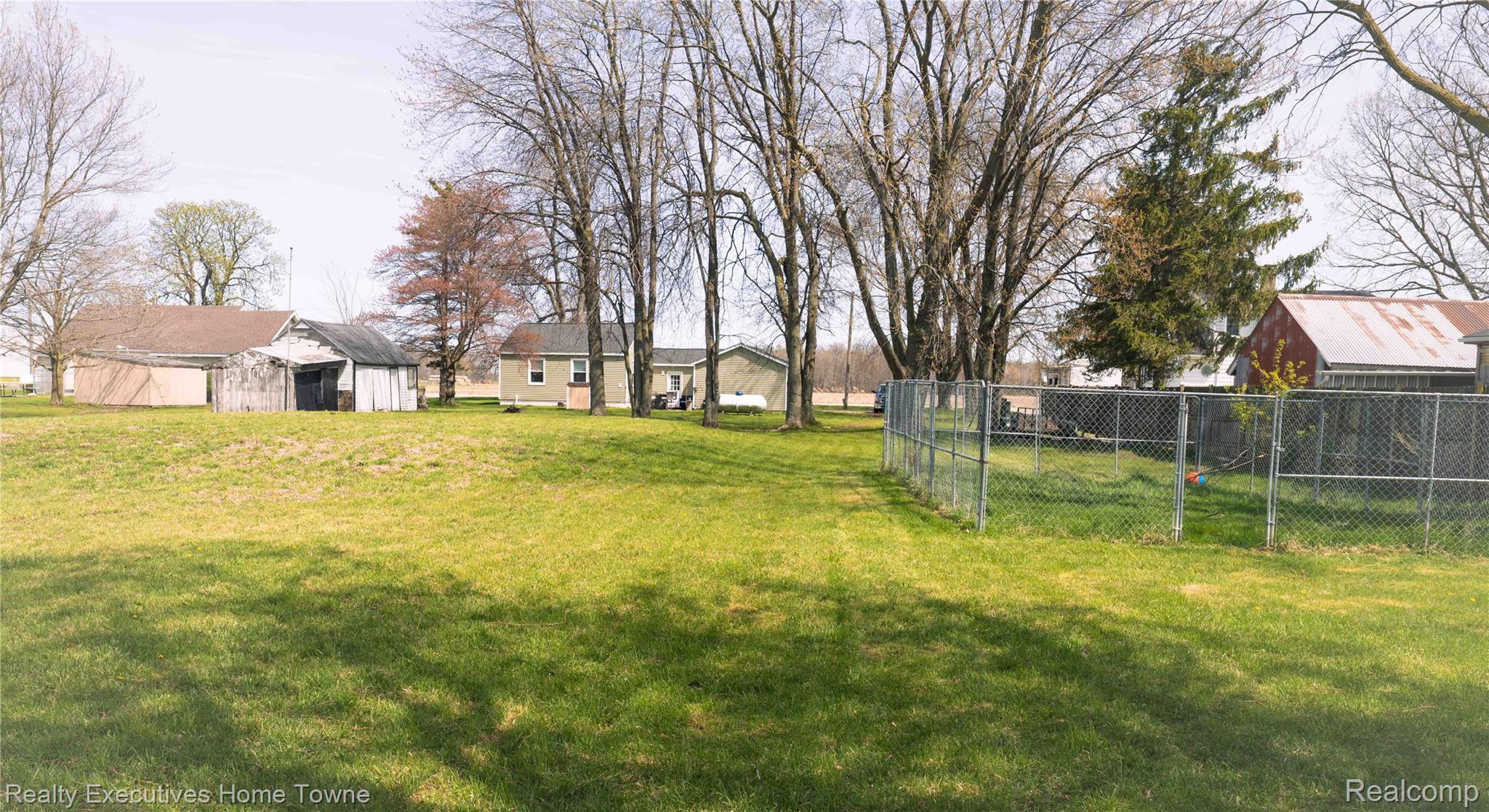5017 North Road North Street, MI 48049 - Photo 24 of 27 DSC03226.jpg
