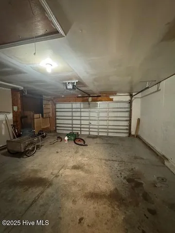 $1,900 | 113 Red Bird Lane, Hampstead, NC 28443