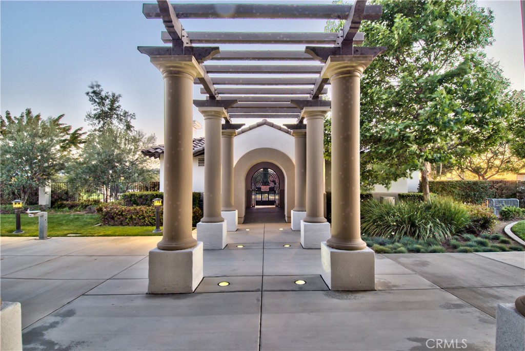 16861 Ridge Cliff Drive Riverside, CA 92503 - Photo 55 of 61 LHR - Pool Entrance