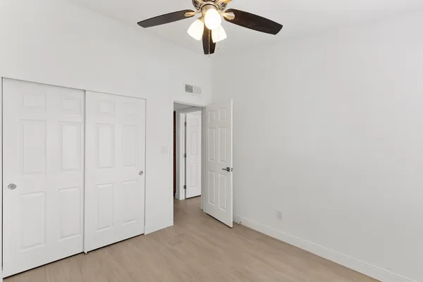 $1,950 | 6825 North 81st Lane, Glendale, AZ 85303