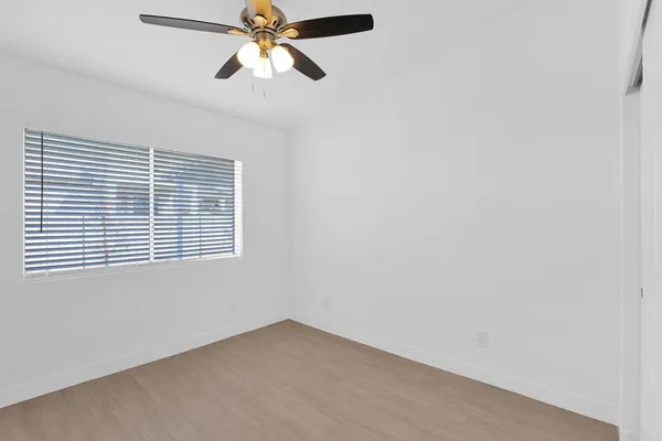 $1,950 | 6825 North 81st Lane, Glendale, AZ 85303