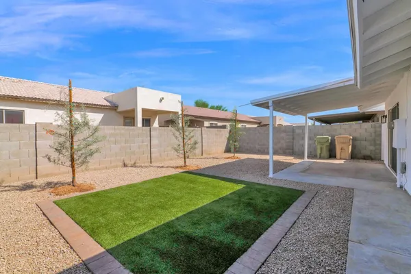 $1,950 | 6825 North 81st Lane, Glendale, AZ 85303