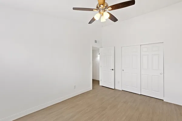 $1,950 | 6825 North 81st Lane, Glendale, AZ 85303