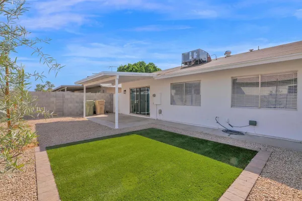 $1,950 | 6825 North 81st Lane, Glendale, AZ 85303