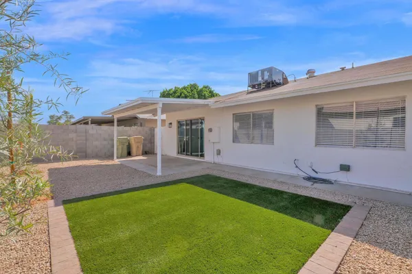 $1,950 | 6825 North 81st Lane, Glendale, AZ 85303
