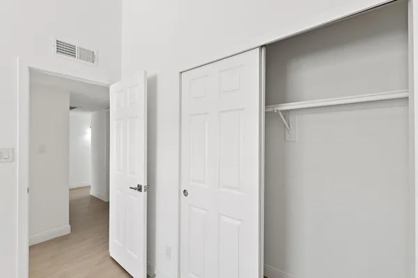 $1,950 | 6825 North 81st Lane, Glendale, AZ 85303