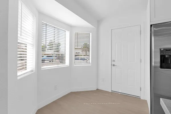 $1,950 | 6825 North 81st Lane, Glendale, AZ 85303