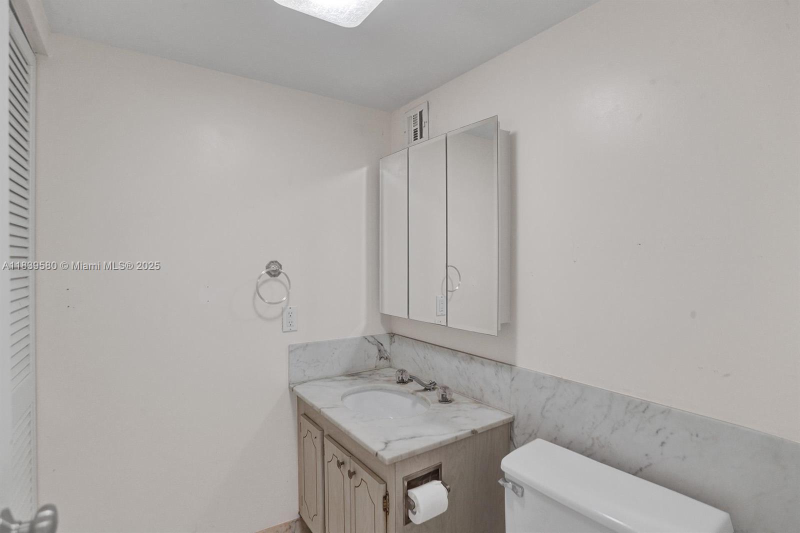 111 North Pompano Beach Boulevard, Unit PH9 Pompano Beach, FL 33062 - Photo 19 of 45