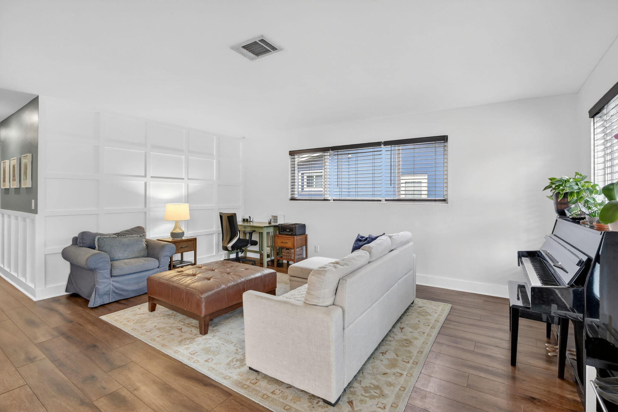 4219 West Park Road Hollywood, FL 33021 - Photo 8 of 44 7-web-or-mls-_A7A6456