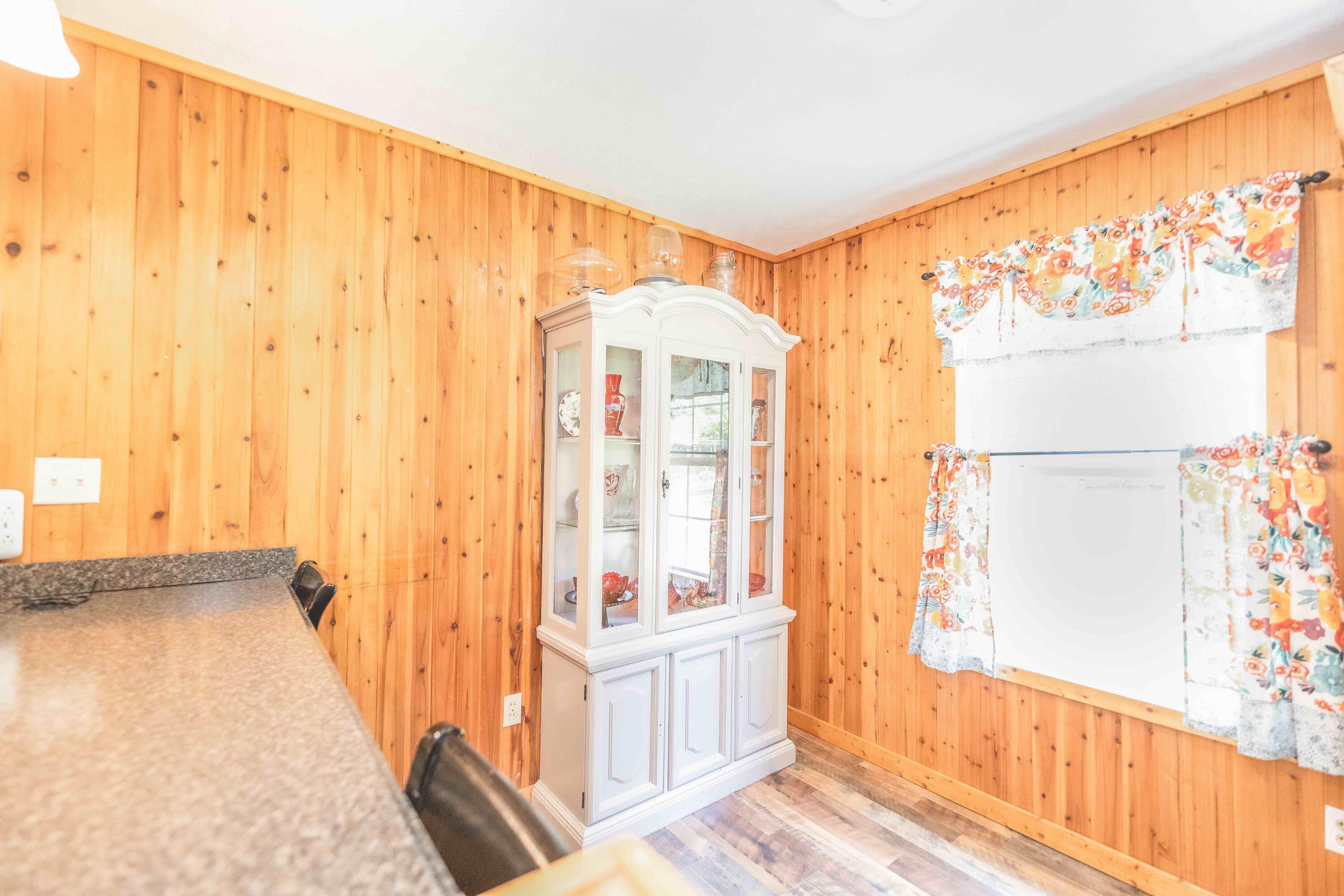 60 Shirley Don Road Manchester, KY 40962 - Photo 11 of 57 032