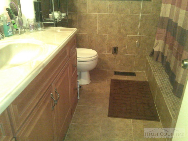 110 Grandridge Road Sparta, NC 28675 - Photo 11 of 15 Gallery Image 11