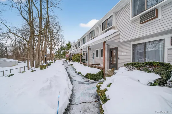 $339,900 | 607 Mountain Laurel Drive, Monroe, NY 10950