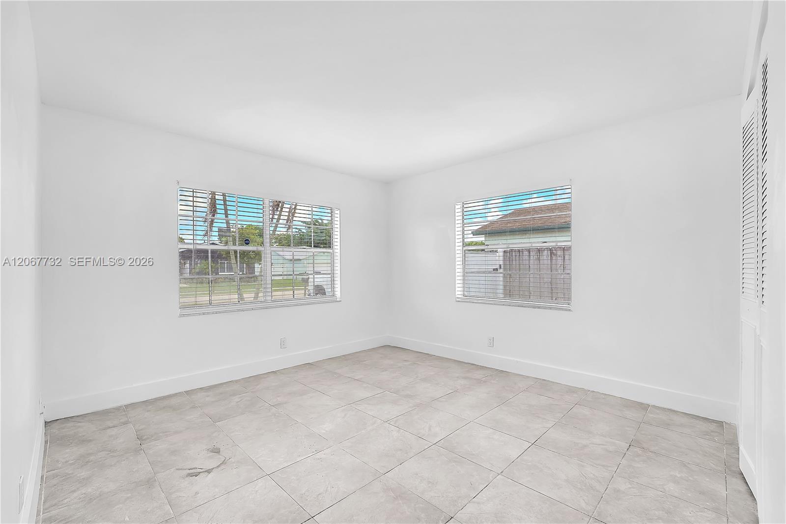 9242 Southwest 18th Road Boca Raton, FL 33428 - Photo 17 of 26 Gallery Image 17