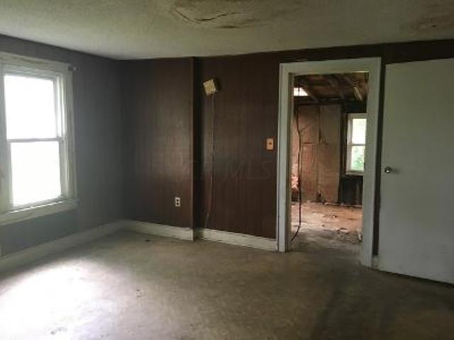 1681 Courtright Road Columbus, OH 43227 - Photo 5 of 6 Gallery Image 5