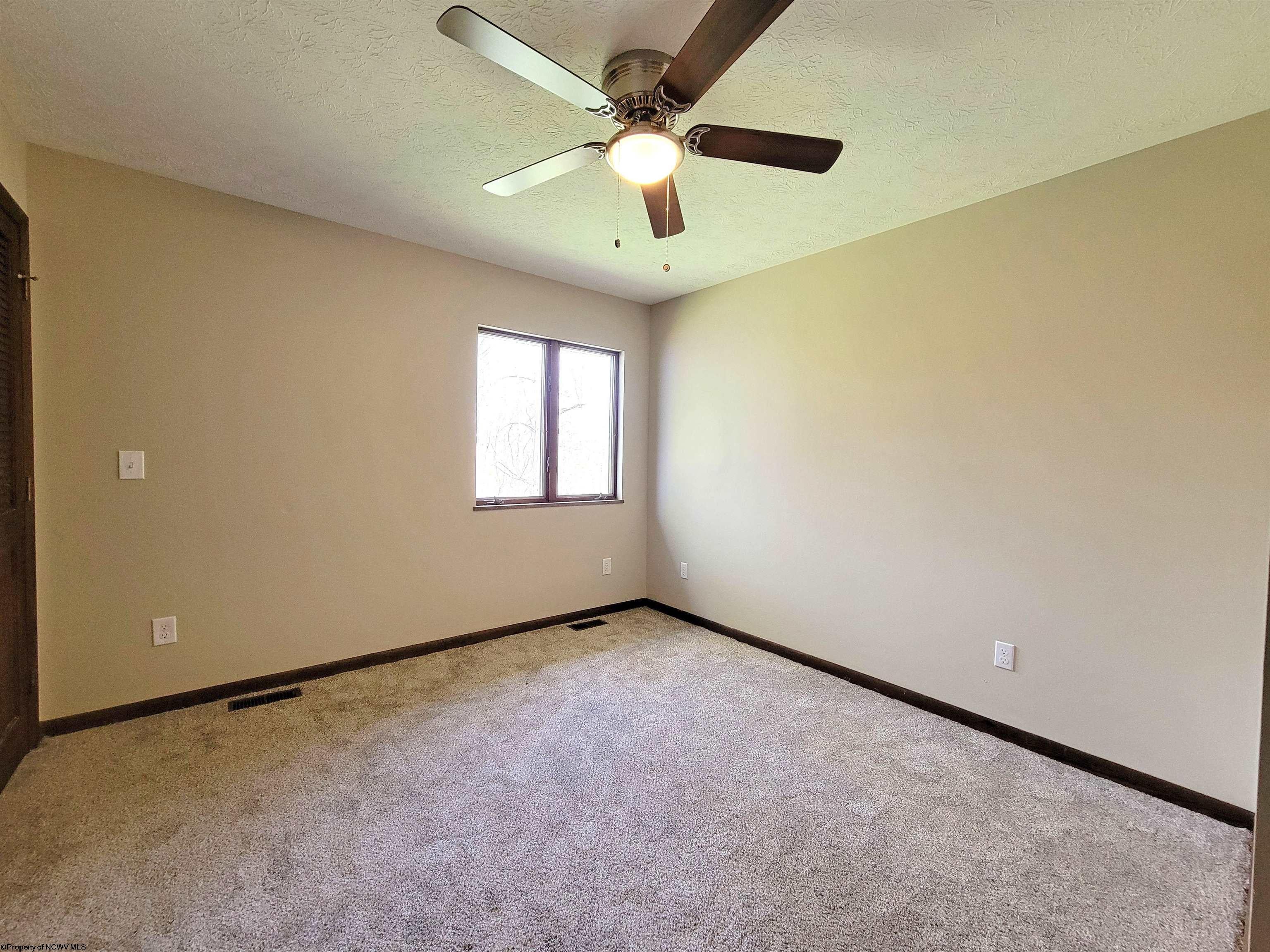 111 Stonewall Road Fairmont, WV 26554 - Photo 20 of 28 Gallery Image 20