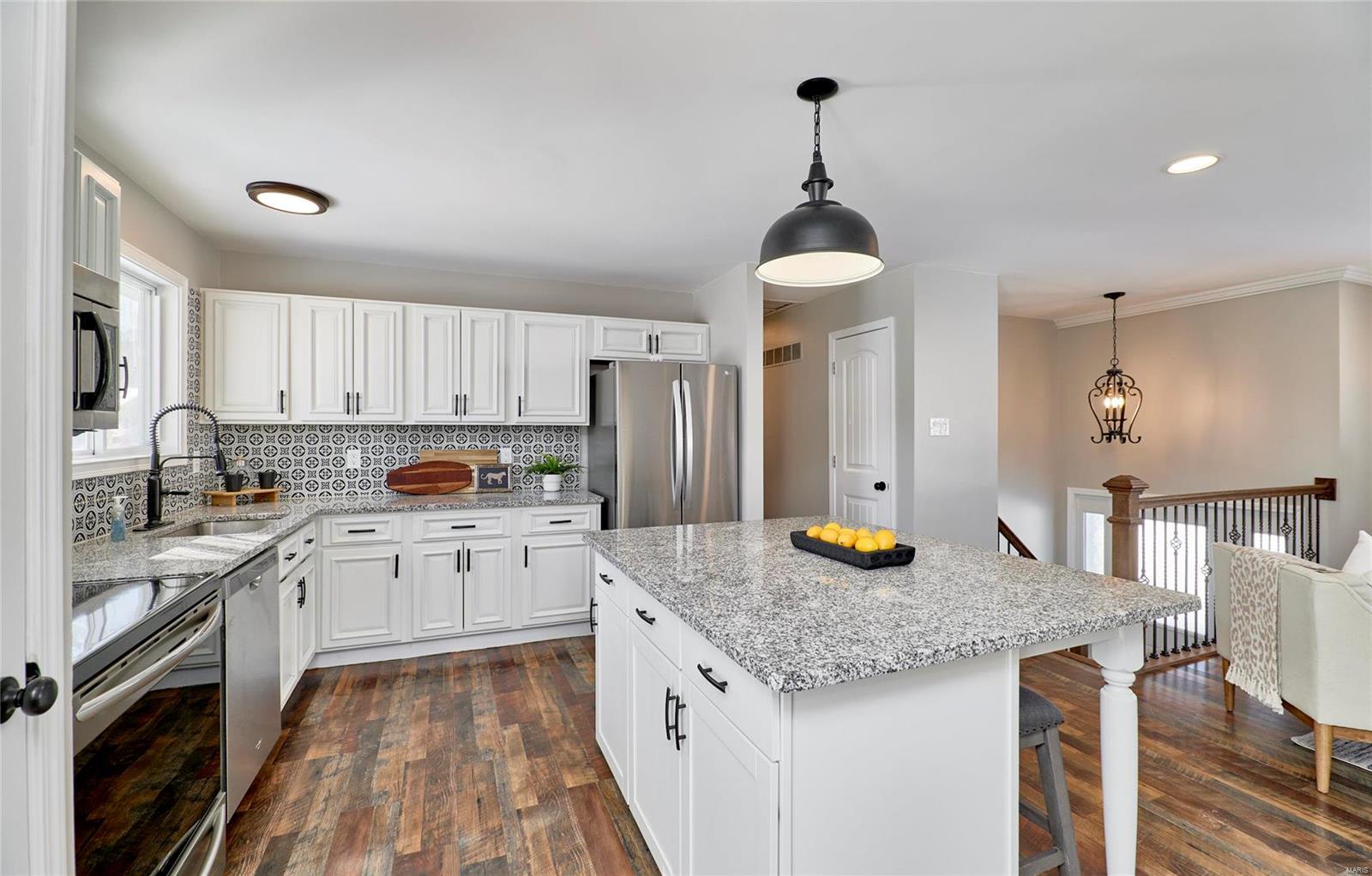 23 Roland Lane St. Peters, MO 63376 - Photo 3 of 34 Gallery Image 3