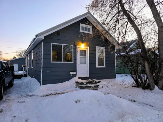 $69,000 | 611 9th Street, International Falls, MN 56649