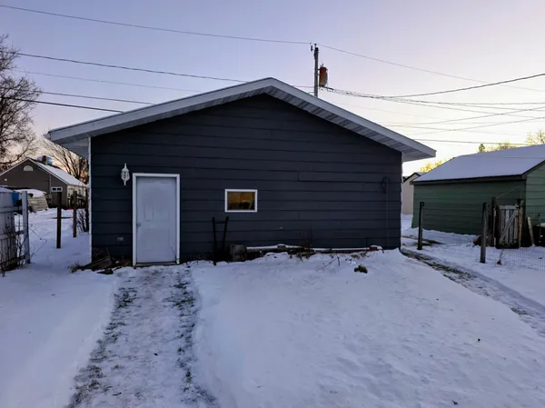 $69,000 | 611 9th Street, International Falls, MN 56649