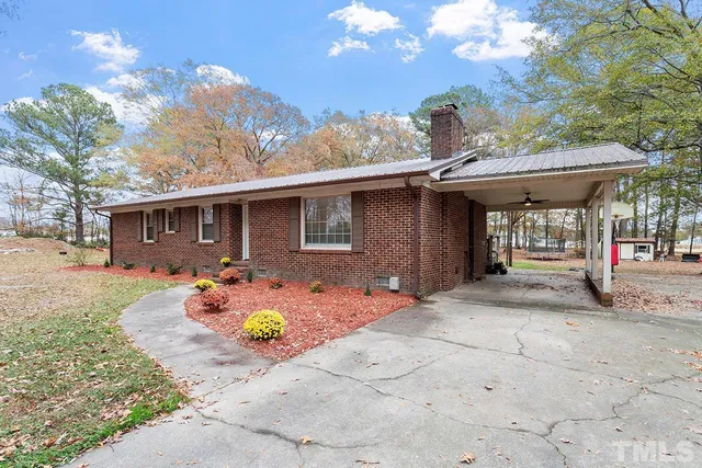 a view of outdoor space yard and patio