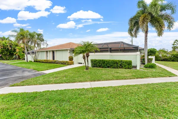 $349,000 | 114 Bent Arrow Drive, Unit C, Jupiter, FL 33458